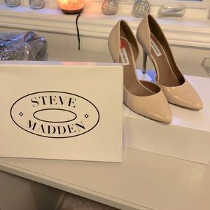Authentic Steve Madden Tan Heels